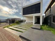 Casa / Sobrado em Condomínio para Venda em Londrina/PR...