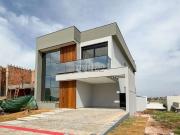 Casa / Sobrado em Condomínio para Venda em Londrina/PR...