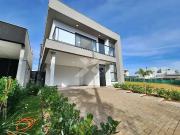 Casa / Sobrado em Condomínio para Venda em Londrina/PR...