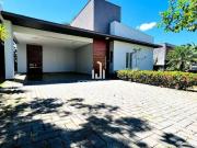 Casa / Sobrado em Condomínio para Venda em Londrina/PR...