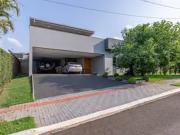 Casa / Sobrado em Condomínio para Venda em Londrina/PR...