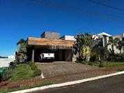 Casa / Sobrado em Condomínio para Venda em Londrina/PR...