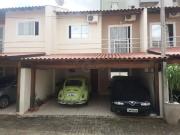 Casa / Sobrado em Condomínio para Venda em Londrina/PR...
