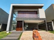 Casa / Sobrado em Condomínio para Venda em Londrina/PR...