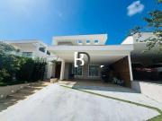 Casa / Sobrado em Condomínio para Venda em Macaé/RJ Vale...