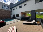 Casa / Sobrado em Condomínio para Venda em Mairiporã/SP...