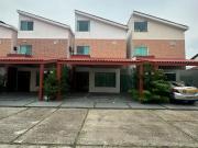 Casa / Sobrado em Condomínio para Venda em Manaus/AM...