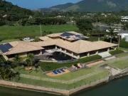 Casa / Sobrado em Condomínio para Venda em...