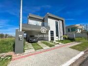 Casa / Sobrado em Condomínio para Venda em Maricá/RJ...