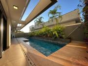 Casa / Sobrado em Condomínio para Venda em Maringá/PR...