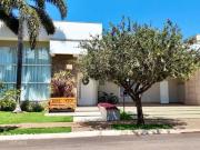 Casa / Sobrado em Condomínio para Venda em Maringá/PR...