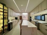 Casa / Sobrado em Condomínio para Venda em Maringá/PR...