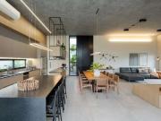 Casa / Sobrado em Condomínio para Venda em Maringá/PR...