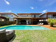 Casa / Sobrado em Condomínio para Venda em Mata de São...