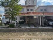 Casa / Sobrado em Condomínio para Venda em Mogi das...