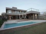 Casa / Sobrado em Condomínio para Venda em Nova Lima/MG...