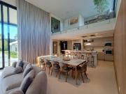 Casa / Sobrado em Condomínio para Venda em Nova Lima/MG...