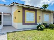 Casa / Sobrado em Condomínio para Venda em Palhoça/SC...