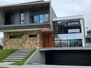 Casa / Sobrado em Condomínio para Venda em Palhoça/SC...