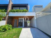 Casa / Sobrado em Condomínio para Venda em Palhoça/SC...