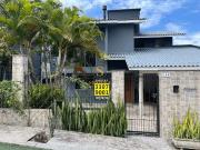 Casa / Sobrado em Condomínio para Venda em Palhoça/SC...