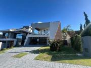 Casa / Sobrado em Condomínio para Venda em Palhoça/SC...