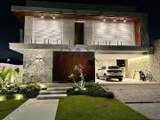 Casa / Sobrado em Condomínio para Venda em Palhoça/SC...