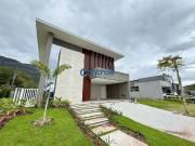 Casa / Sobrado em Condomínio para Venda em Palhoça/SC...