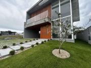 Casa / Sobrado em Condomínio para Venda em Palhoça/SC...