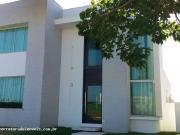 Casa / Sobrado em Condomínio para Venda em Parnamirim/RN...