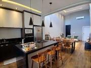 Casa / Sobrado em Condomínio para Venda em Paulínia/SP...