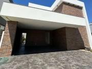 Casa / Sobrado em Condomínio para Venda em Pelotas/RS...