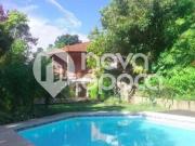Casa / Sobrado em Condomínio para Venda em Petrópolis/RJ...