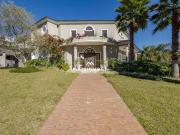 Casa / Sobrado em Condomínio para Venda em Pinhais/PR...