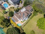 Casa / Sobrado em Condomínio para Venda em Pinhais/PR...