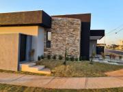 Casa / Sobrado em Condomínio para Venda em...