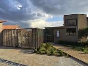 Casa / Sobrado em Condomínio para Venda em Poços de...