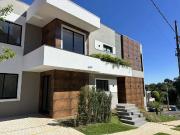 Casa / Sobrado em Condomínio para Venda em Ponta...