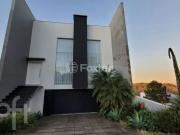 Casa / Sobrado em Condomínio para Venda em Porto...