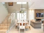 Casa / Sobrado em Condomínio para Venda em Porto...