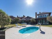 Casa / Sobrado em Condomínio para Venda em Porto...