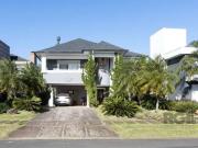 Casa / Sobrado em Condomínio para Venda em Porto...