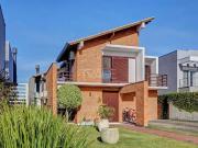 Casa / Sobrado em Condomínio para Venda em Porto...