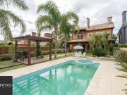 Casa / Sobrado em Condomínio para Venda em Porto...