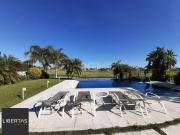 Casa / Sobrado em Condomínio para Venda em Porto...