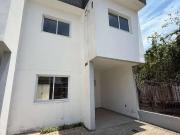 Casa / Sobrado em Condomínio para Venda em Porto...