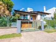 Casa / Sobrado em Condomínio para Venda em Porto...