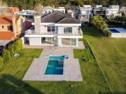 Casa / Sobrado em Condomínio para Venda em Porto...