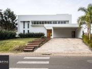 Casa / Sobrado em Condomínio para Venda em Porto...