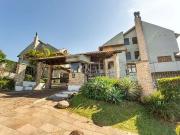 Casa / Sobrado em Condomínio para Venda em Porto...